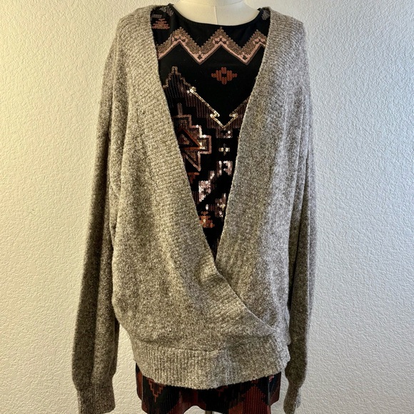 Silence + Noise Gray Drape Wrap Sweater – Size M (Urban Outfitters) - Picture 2 of 9